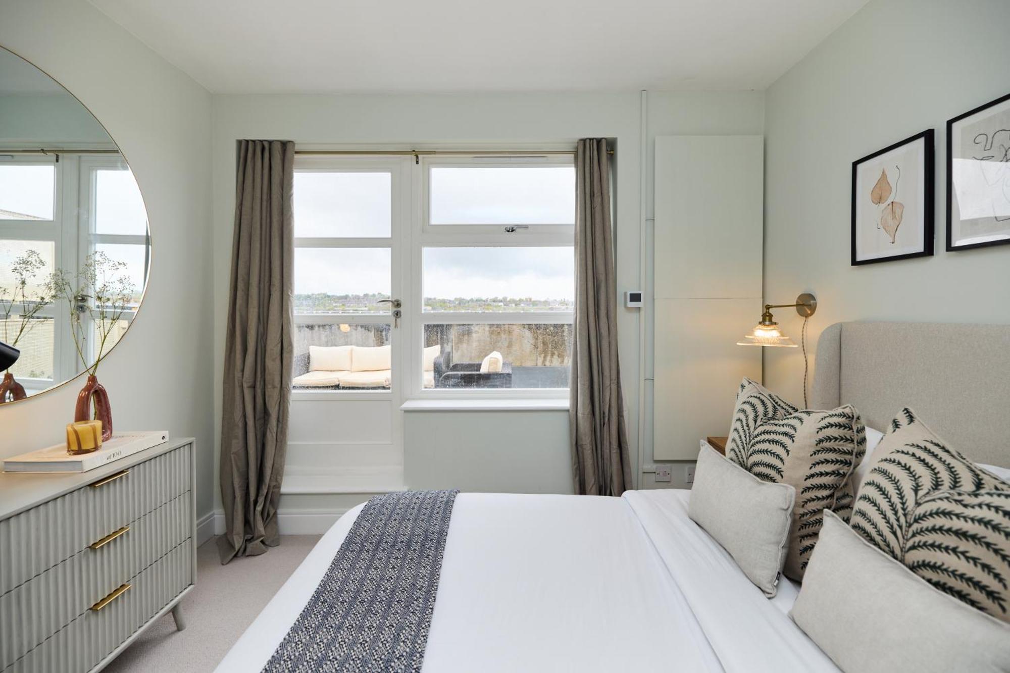 The Manor Gardens Retreat - Captivating 1bdr Flat With Terrace