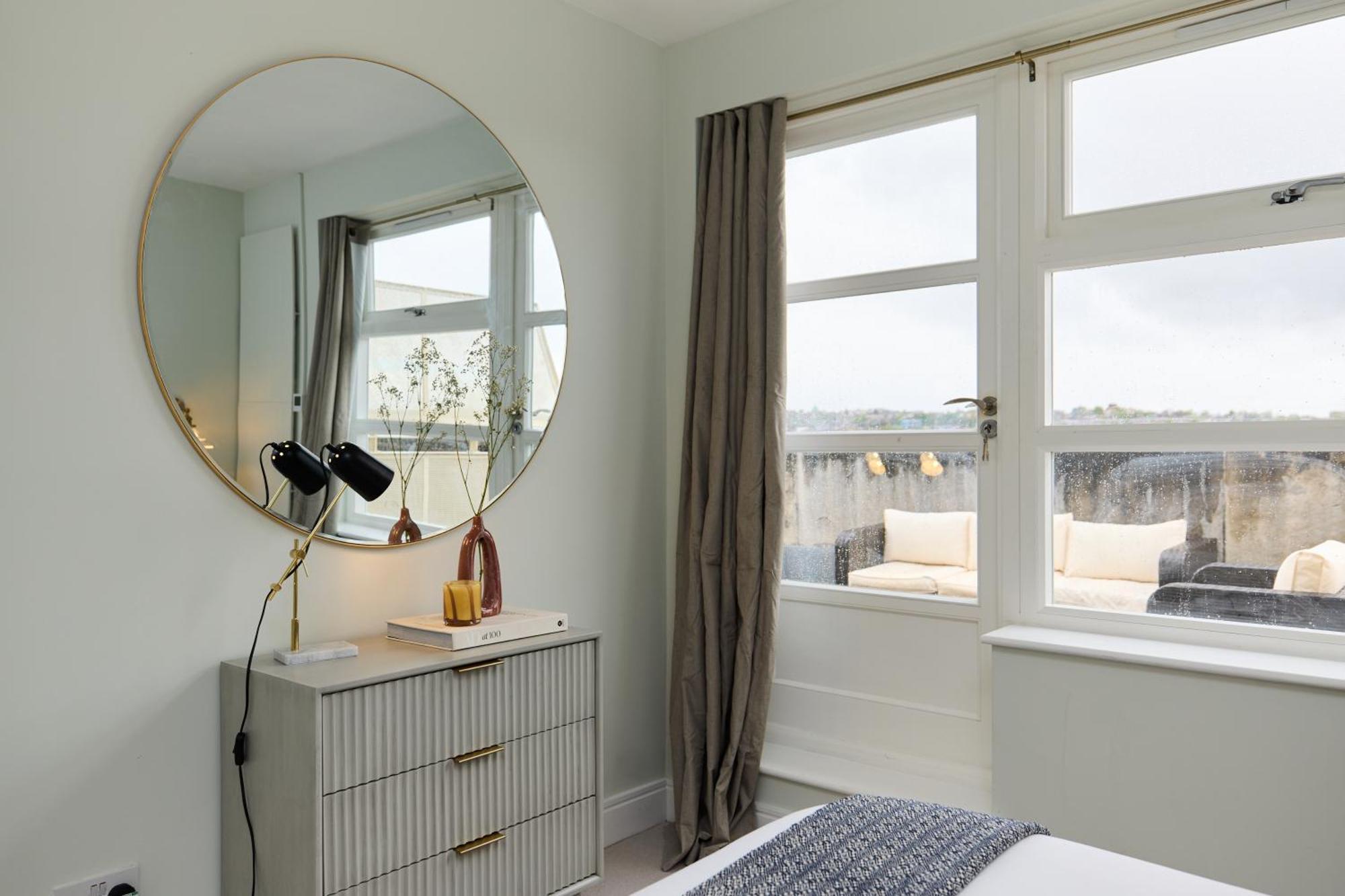 The Manor Gardens Retreat - Captivating 1bdr Flat With Terrace